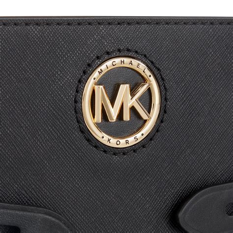 michael kors carmen camera bag|Michael Kors bradshaw camera bag.